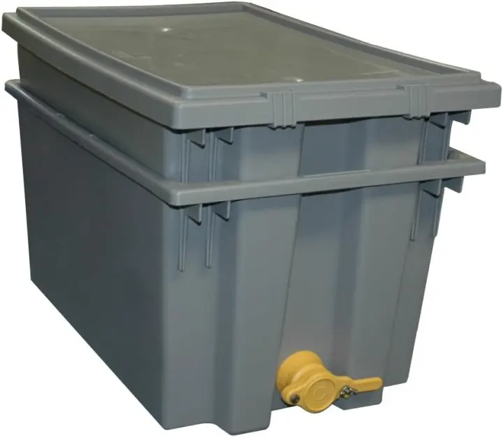 Mann Lake Gray Plastic Uncapping Tank with Honey Gate